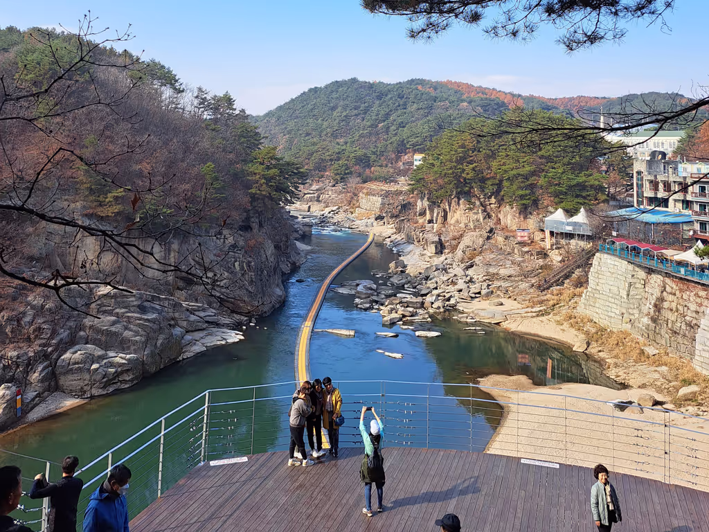 Seoul Private Tour - Hantangang Columnar Jointing Trail