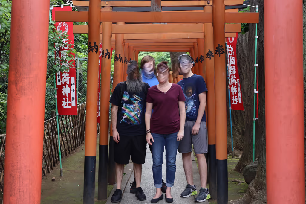 Tokyo Private Tour - Shrine in Tokyo with red Torii Gates