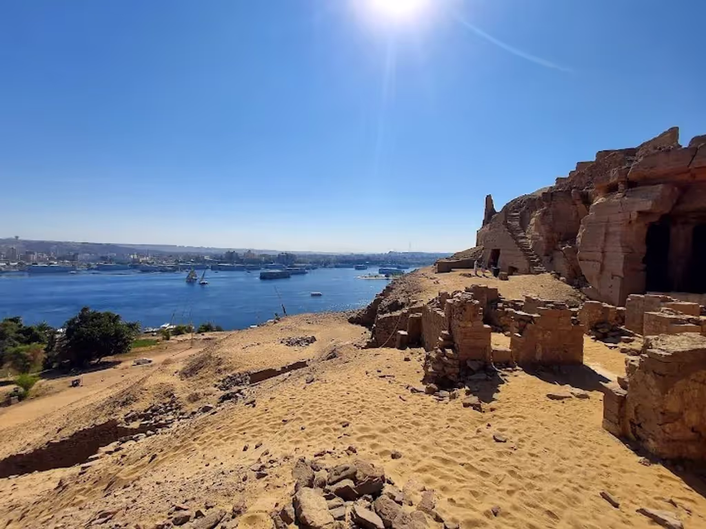 Aswan Private Tour - Nile view infront of the tombs
