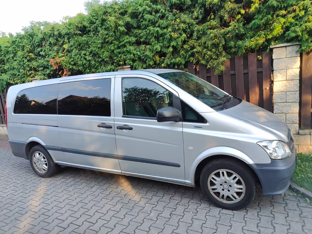 Cesky Krumlov Private Tour - 6 pax car Mersedes