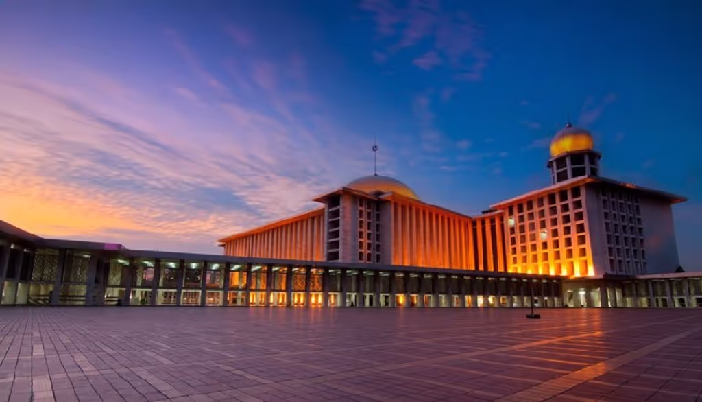 Jakarta Private Tour - Istiqlal Mosque