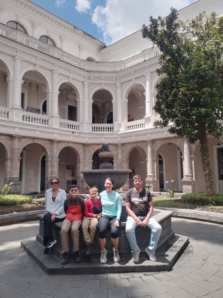 Quito Private Tour - Metropolitan cultural center
