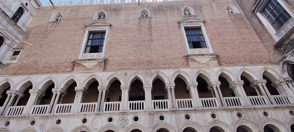 Venice Private Tour - Doge's palace inside