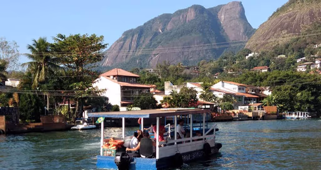 Rio de Janeiro Private Tour - Pantanal Carioca - Gigóia Island