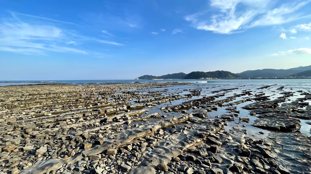 Miyazaki Private Tour - The Devil's Washboard (photo: Akito)