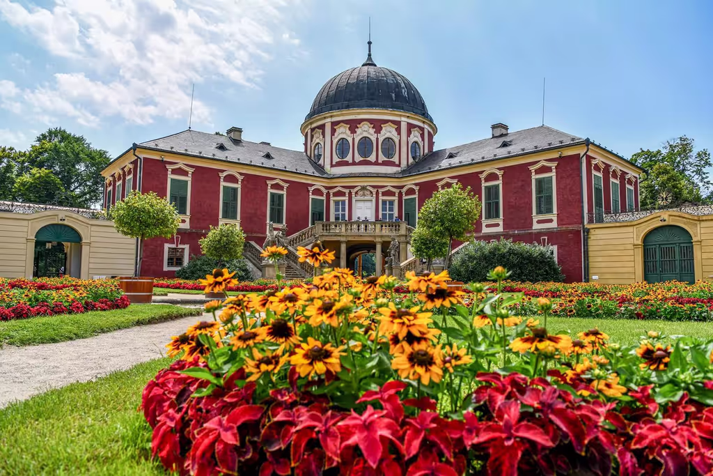 Prague Private Tour - Stunning Baroque chateau with historic rooms.