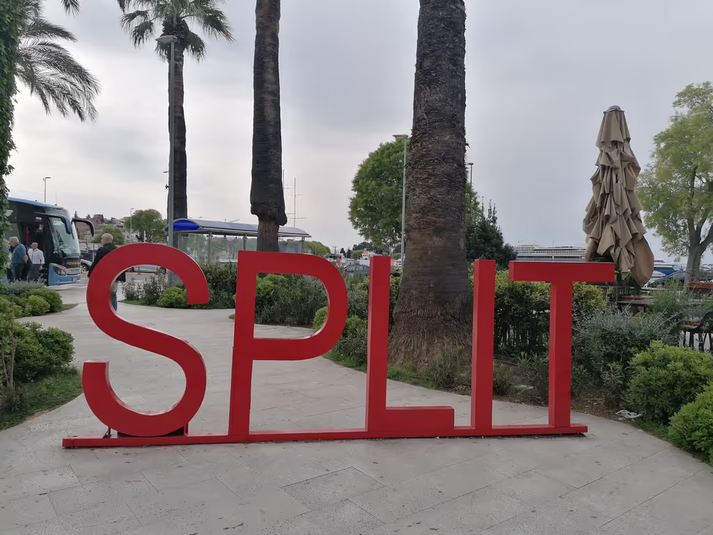 Split Private Tour - Split sign