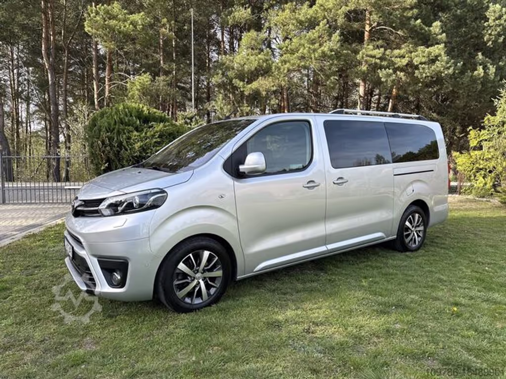 Prague Private Tour - Toyota Proace Verso or similar