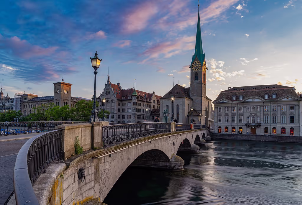 Prague Private Tour - Beautiful views along Lake Zurich.