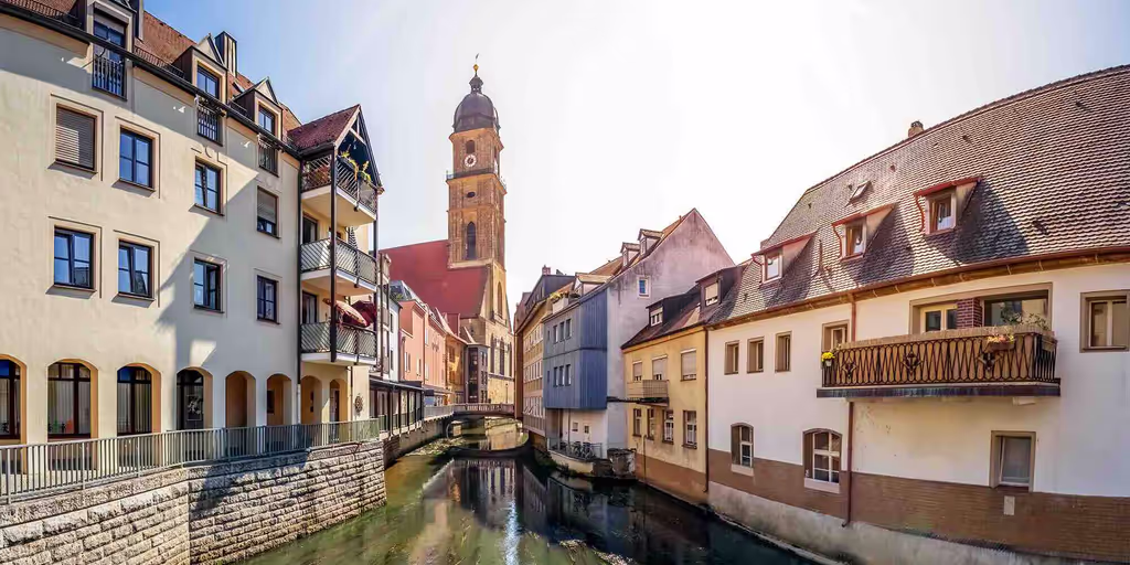 Prague Private Tour - Colorful houses, Gothic churches, and cozy squares