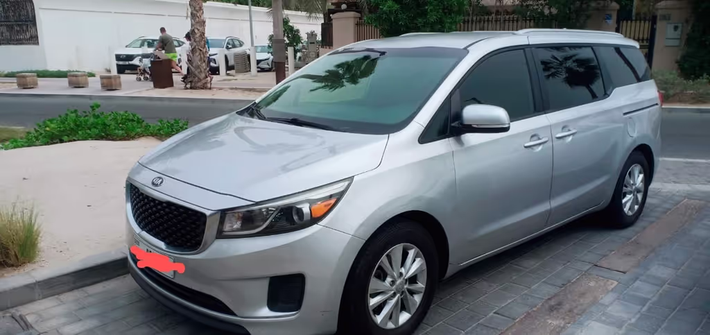 Dubai Private Tour - Kia Carnival 7 Seater