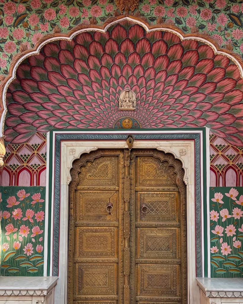 Jaipur Private Tour - Beautiful door in City Palace
