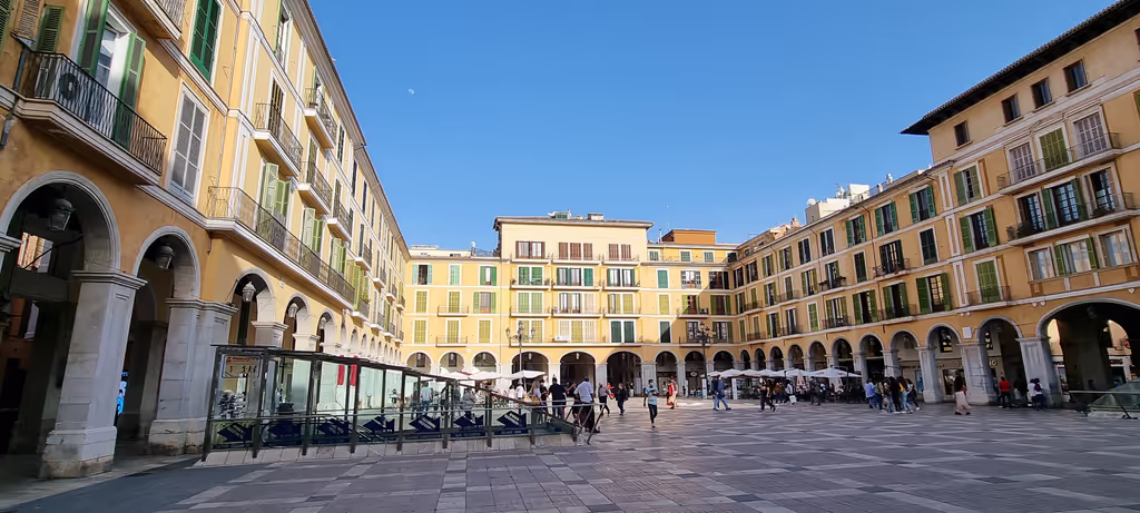 Mallorca (Majorca) Private Tour - plaza mayor
