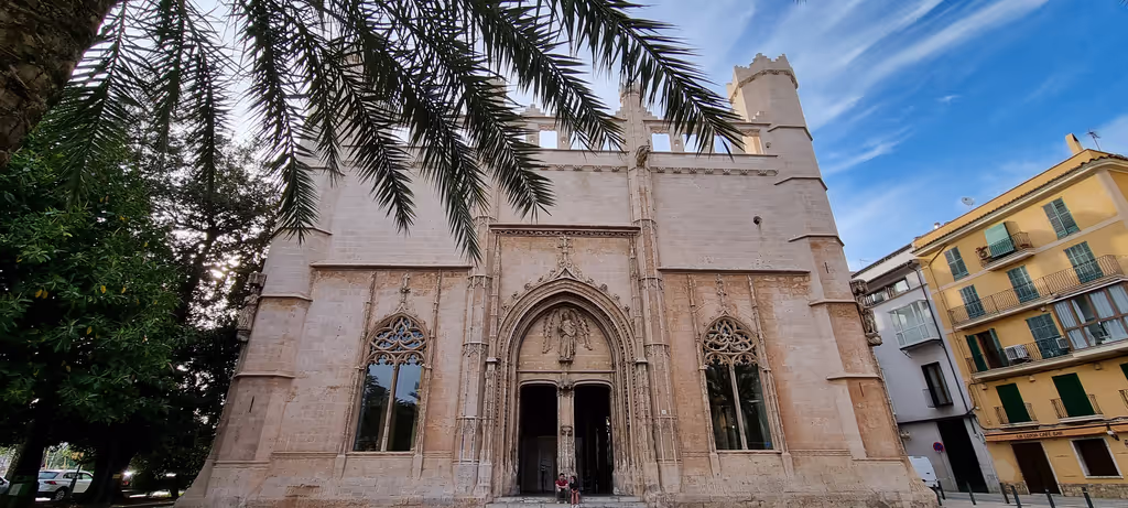 Mallorca (Majorca) Private Tour - merchant's guild headquarters