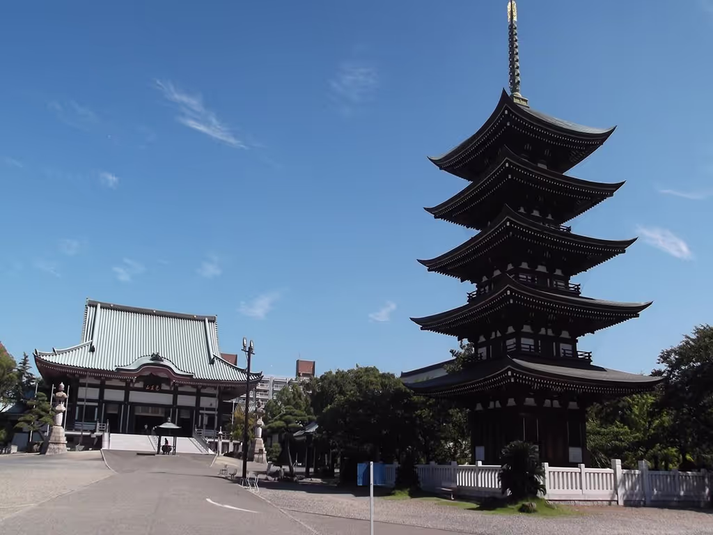 Nagoya Private Tour - Nittaiji on a sunny day