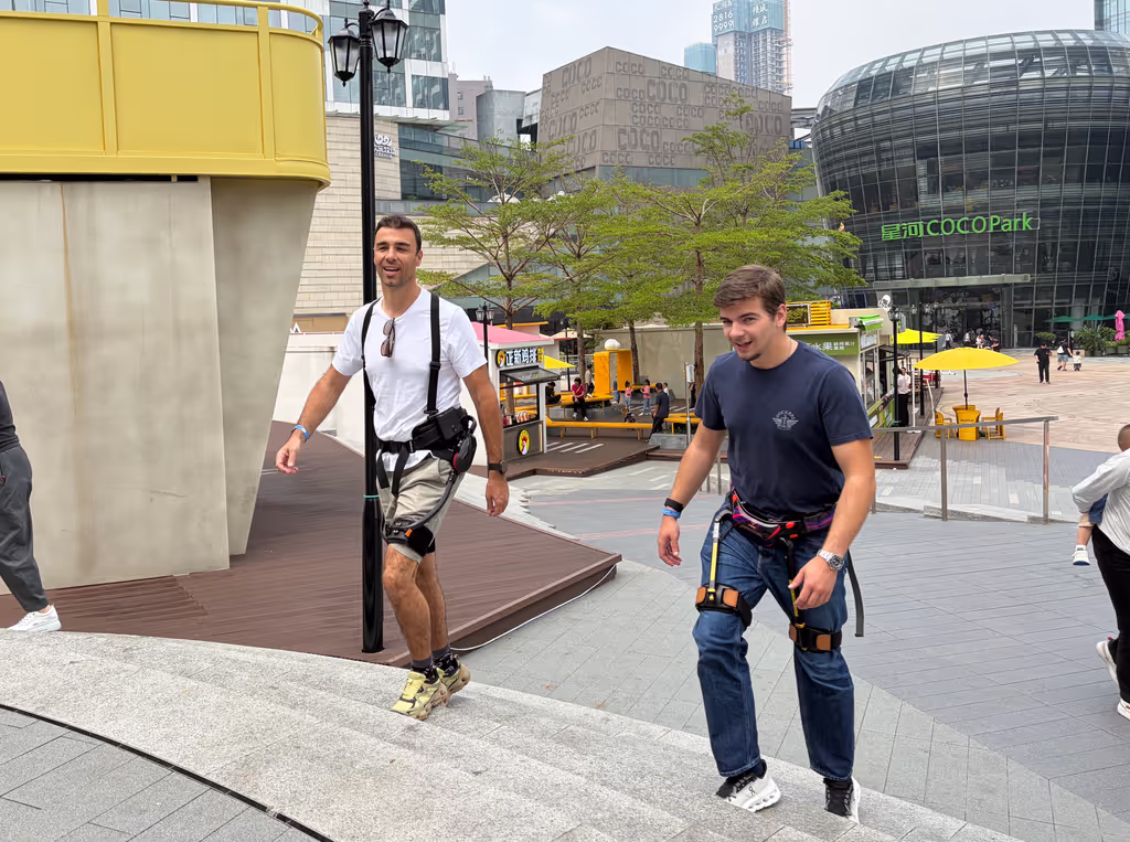 Shenzhen Private Tour - Walking assistant robot