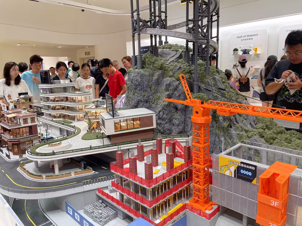 Shenzhen Private Tour - 3D printing store