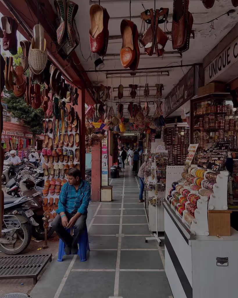 Jaipur Private Tour - Bapu Bazaar