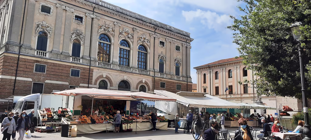 Vicenza Private Tour - Market in St. Lorenzo Square