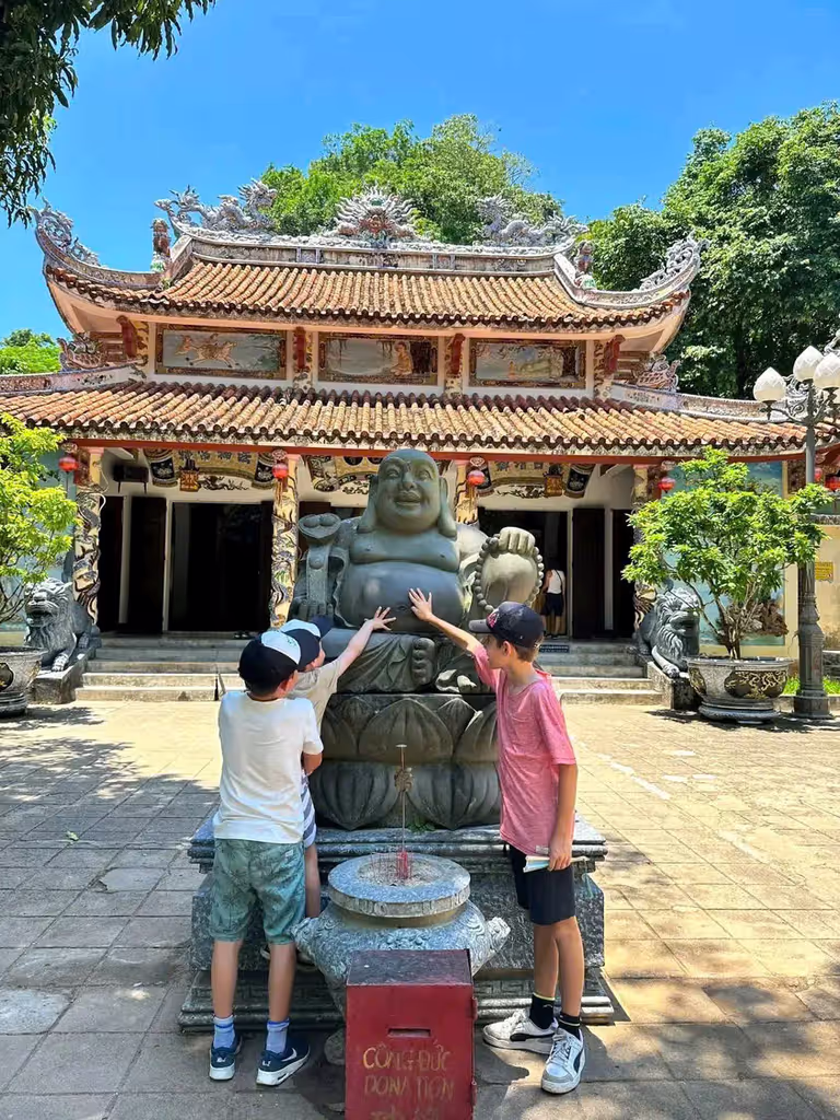 Da Nang Private Tour - Touch the big belly