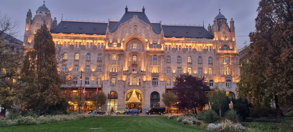Budapest Private Tour - Four Seasons Hotel