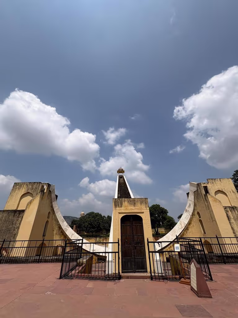 Jaipur Private Tour - Jantar mantar