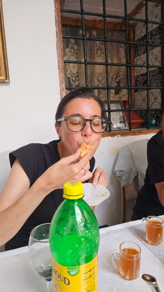 Algiers Private Tour - Italian enjoying griouch