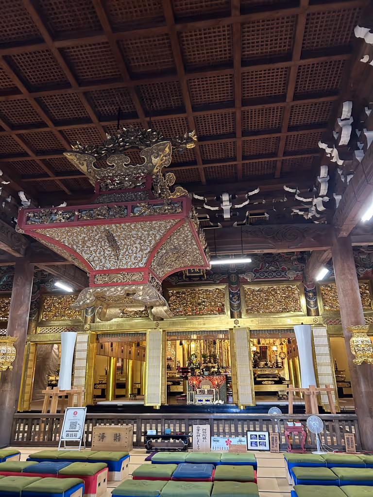 Toyama Private Tour - Main hall