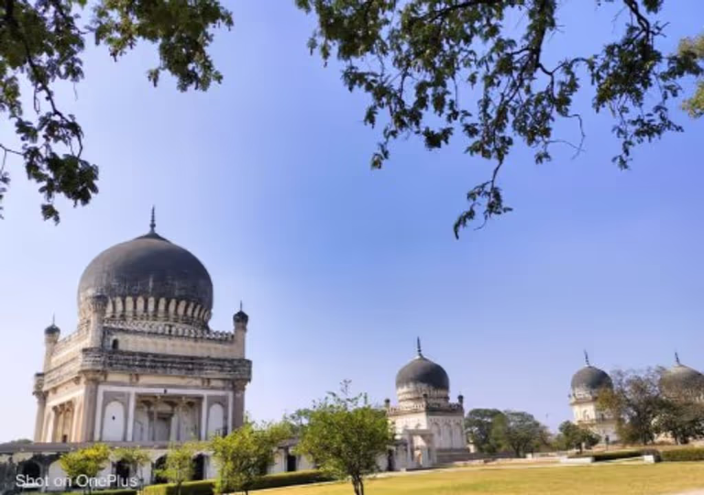 Hyderabad Private Tour - Qutub Shashi Tombs