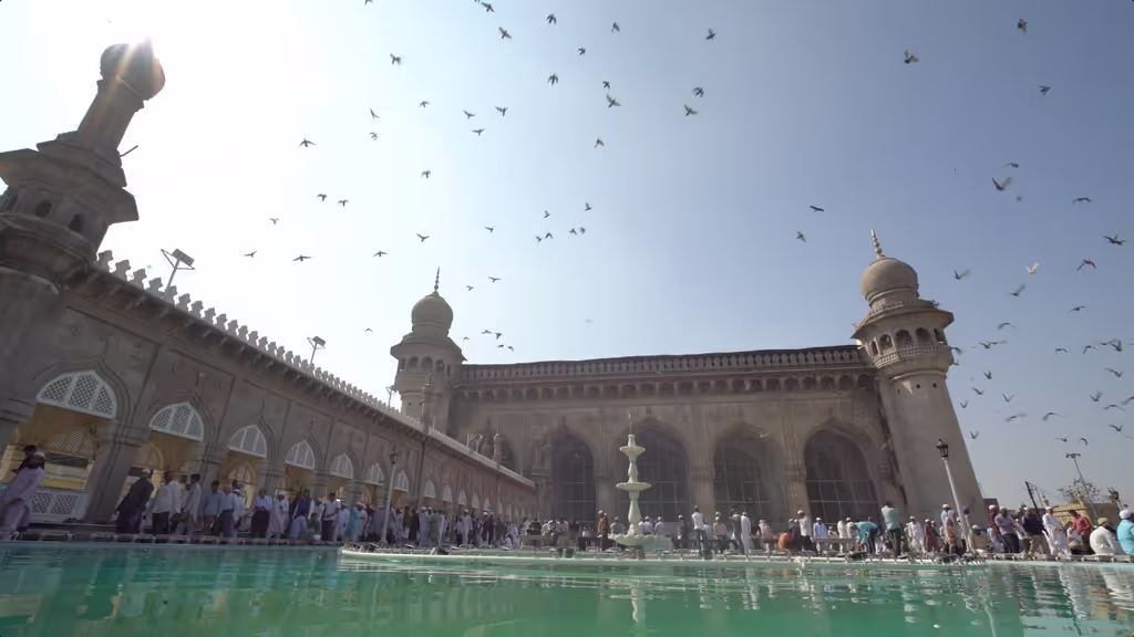 Hyderabad Private Tour - Mecca Masjid