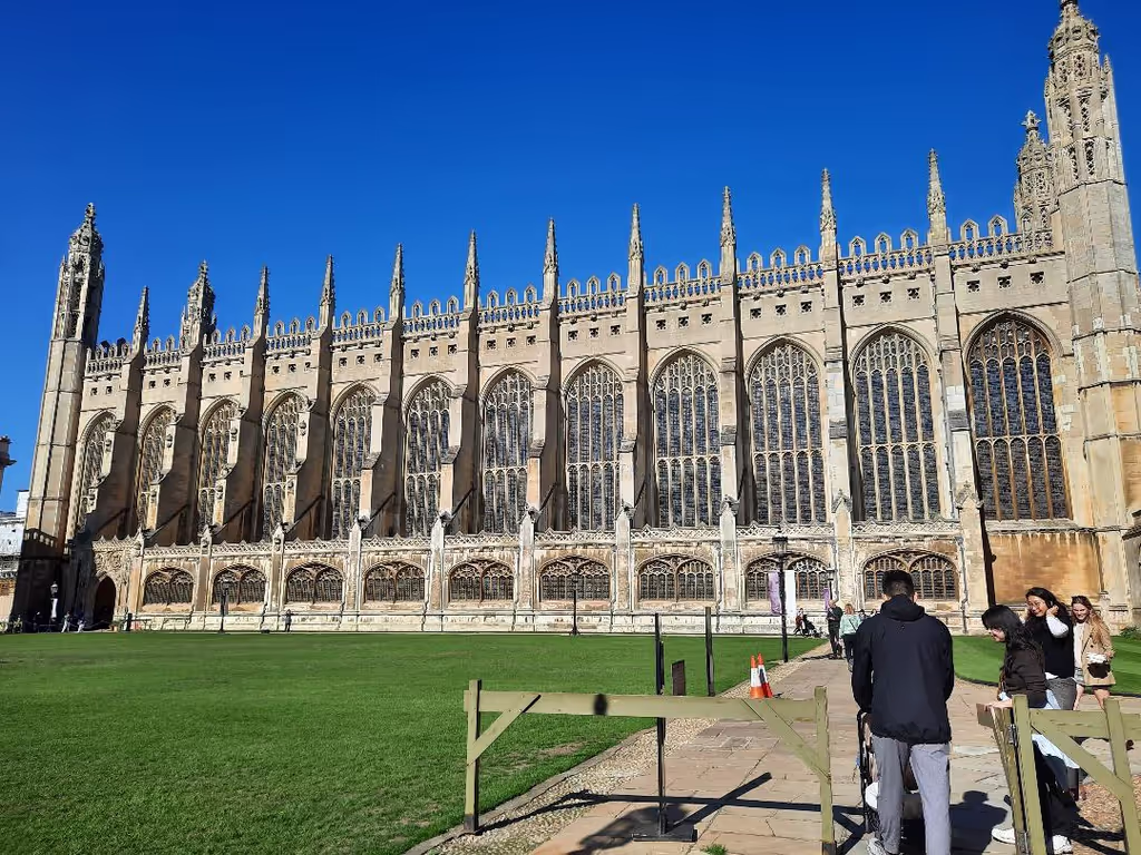 Cambridge Private Tour - A side view of The Chapel