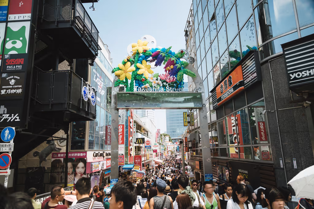 Tokyo Private Tour - Takeshita-Straße