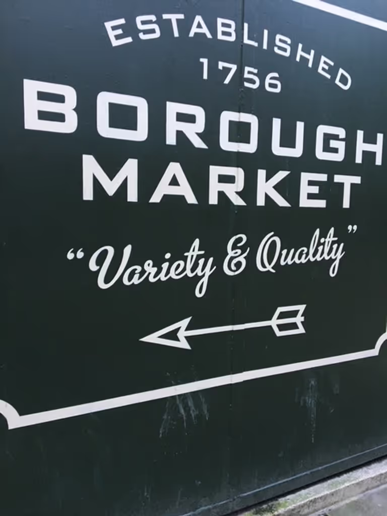 London Private Tour - Start and finish at this amazing market