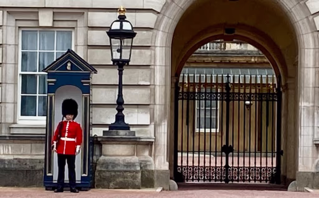 London Private Tour - Royal Guard