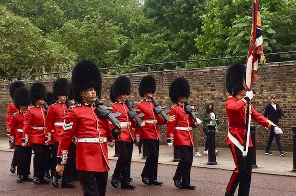 London Private Tour - Changing the Guard