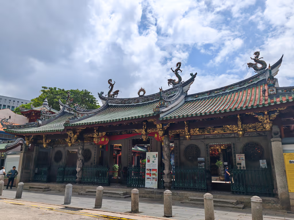 Singapore Private Tour - Chinese temple