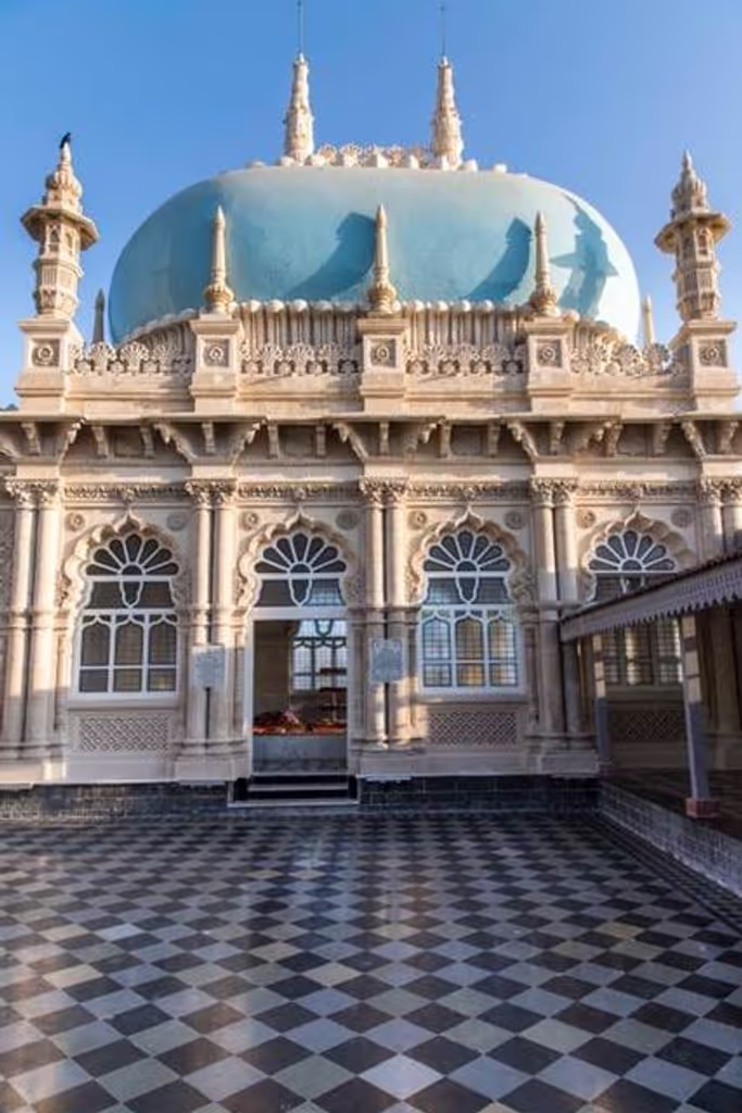 Mumbai Private Tour - Maa Hajiani shrine