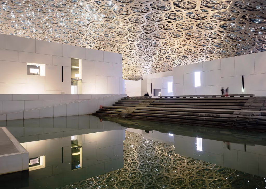 Dubai Private Tour - LOUVRE 01