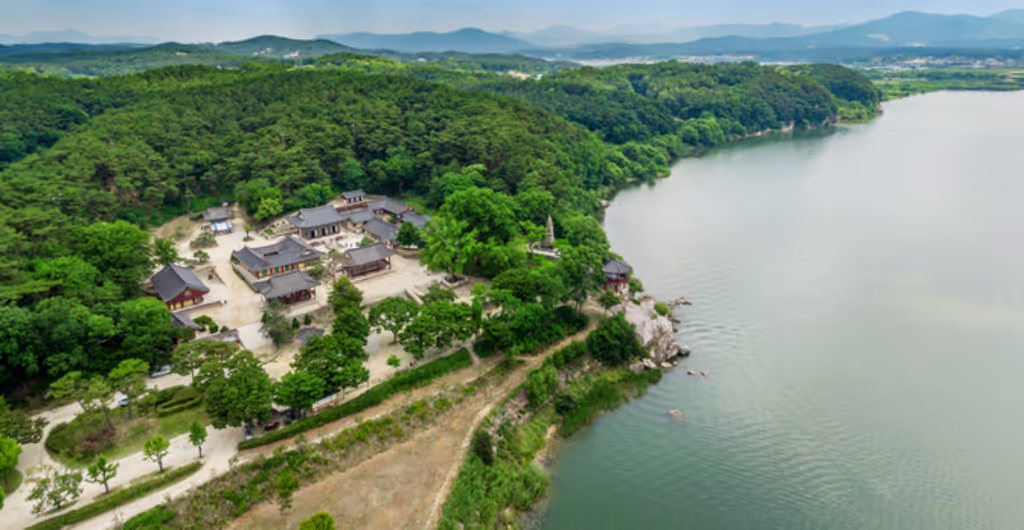 Gyeonggi Private Tour - Silleuksa temple