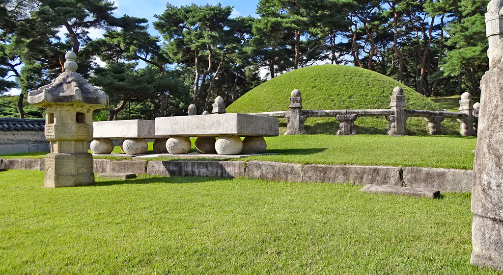 Gyeonggi Private Tour - Royal Tomb