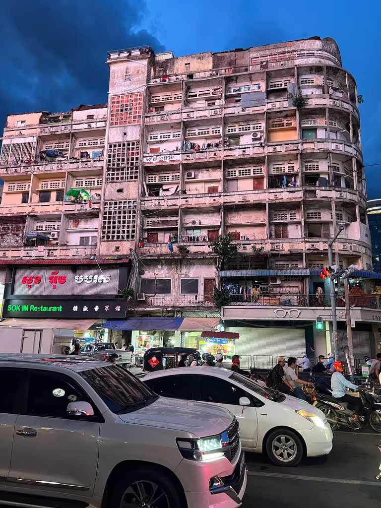 Phnom Penh Private Tour - Beautiful French Colonial