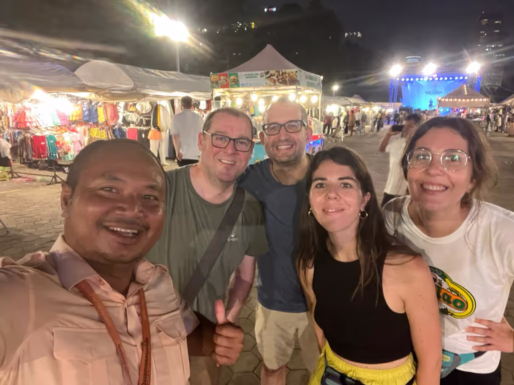 Phnom Penh Private Tour - Lovely Night Market
