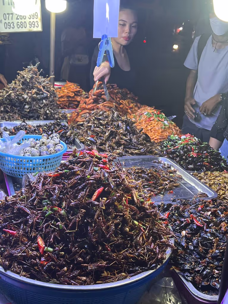 Phnom Penh Private Tour - Crunchy street snacks of Cambodia