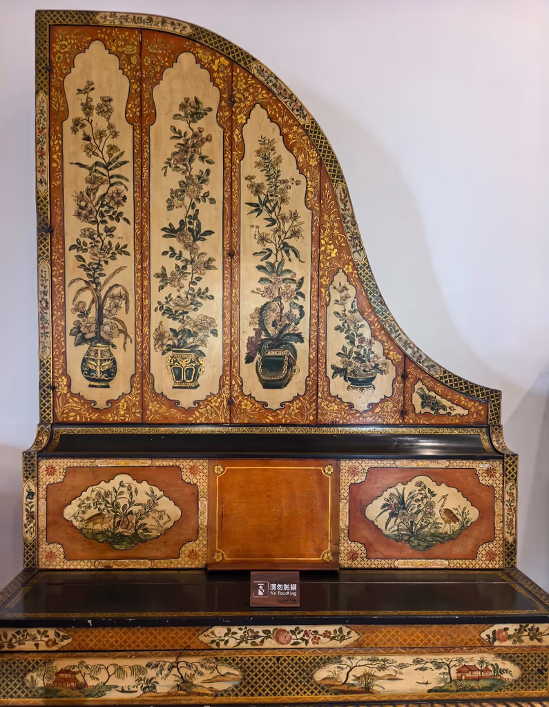 Xiamen Private Tour - Piano museum
