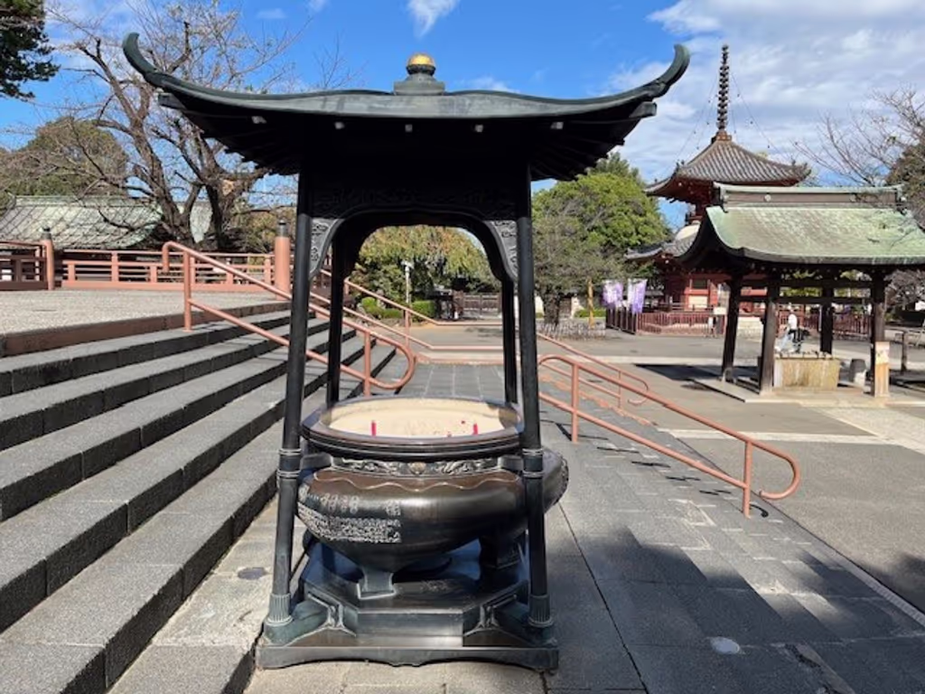 Saitama Private Tour - Incense burner, Kitain Temple