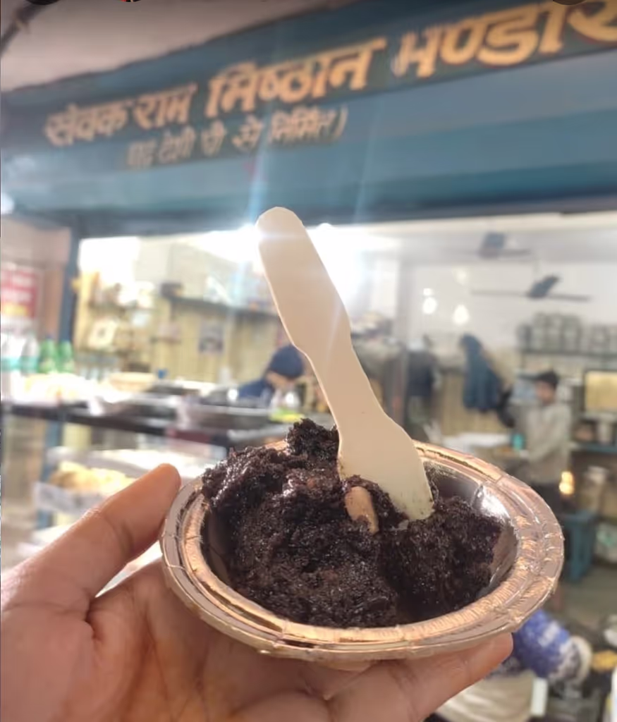 Lucknow Private Tour - Kali gajar ka halwa