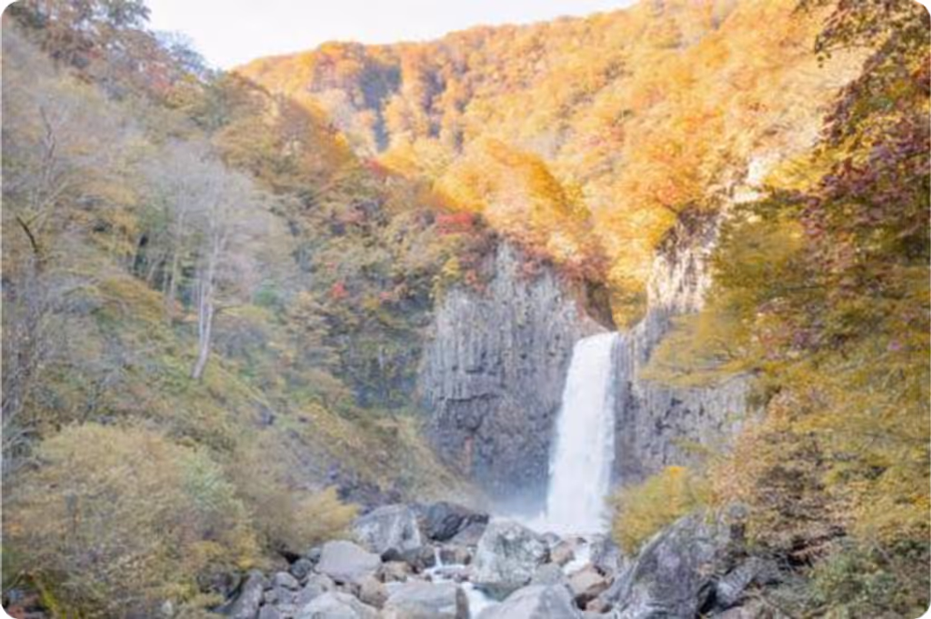 Nagano Private Tour - Naena Waterfall in Autumn