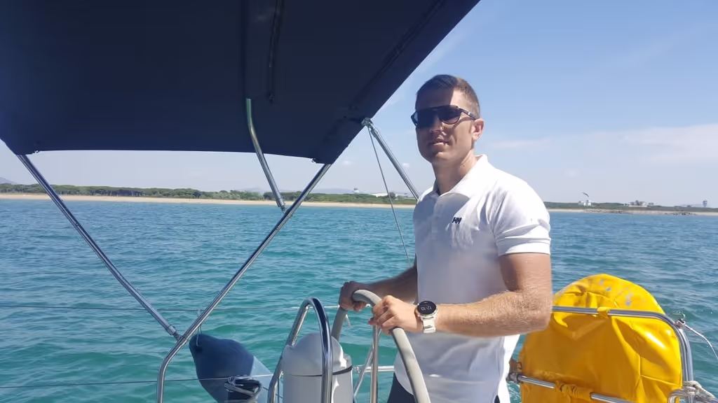 Barcelona Private Tour - joan guide sailing