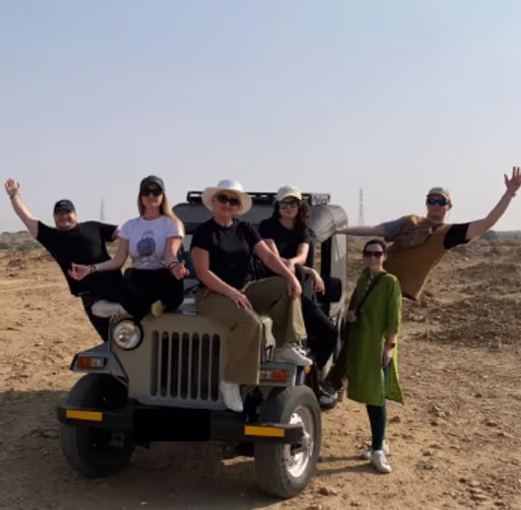 Jaisalmer Private Tour - Vehicle for way to Deser