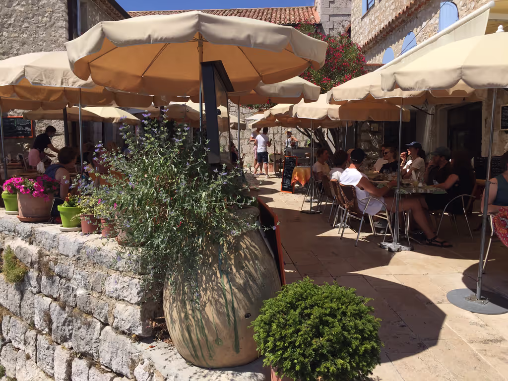 Nice Private Tour - Cafe-restaurant in Gourdon village
